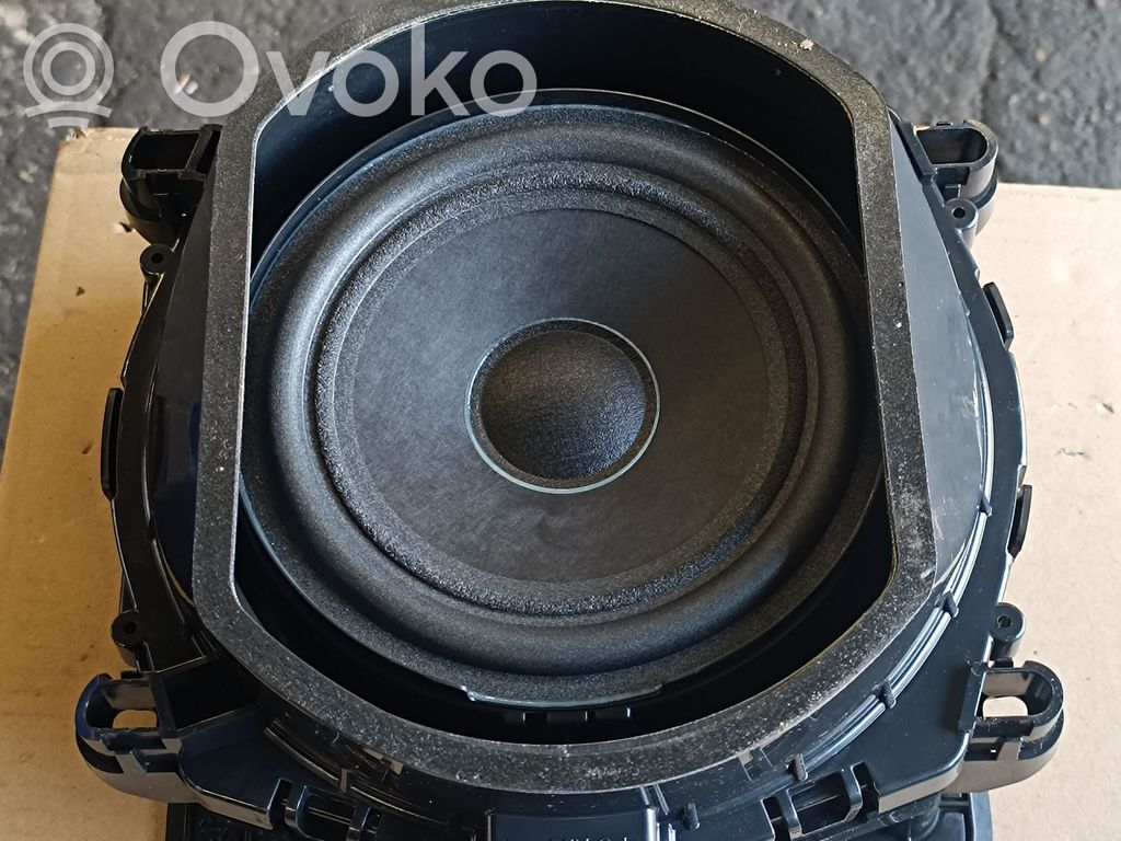 BMW X3 F25 Altavoz subwoofer 
