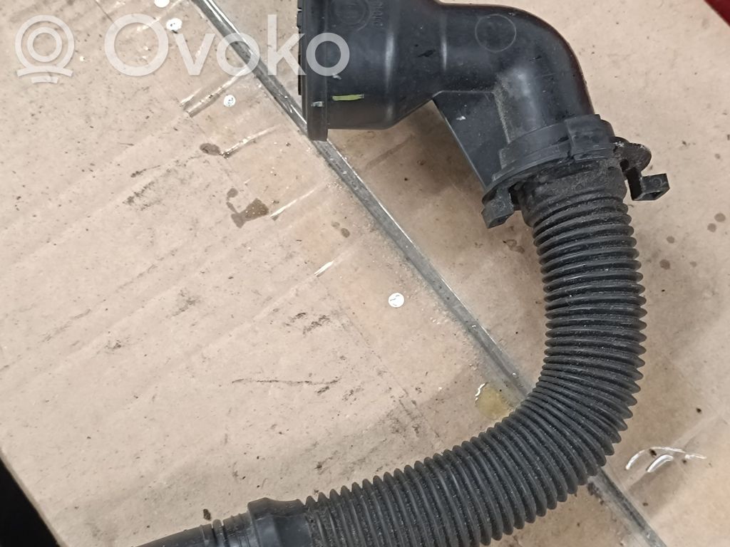 BMW X5 F15 Rurka wlewu płynu do spryskiwaczy szyb 