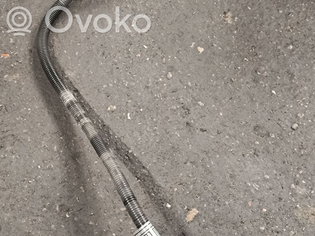Positive cable (battery)   143955903,1439559