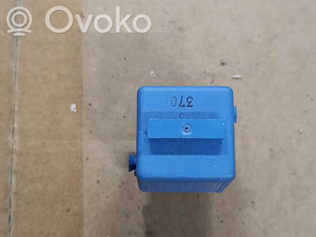 BMW 7 E32 Other relay 