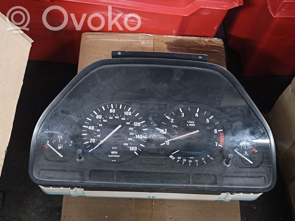 Speedometer (instrument cluster)   83505249,62118350531,8350531