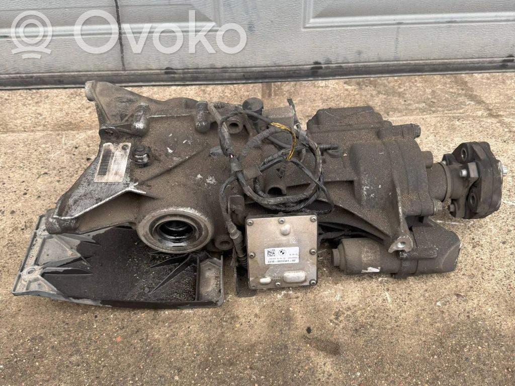 BMW X1 F48 F49 Pavarų dėžės reduktorius (razdatkė) 