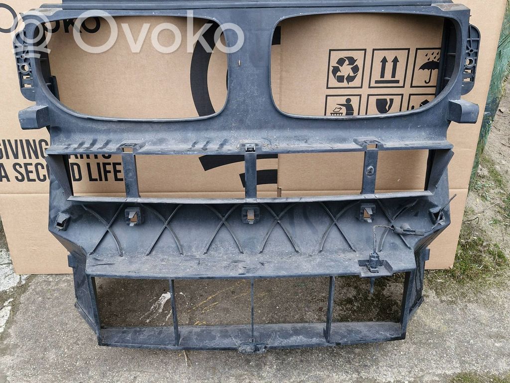 BMW X5 E70 Radiatoru panelis 