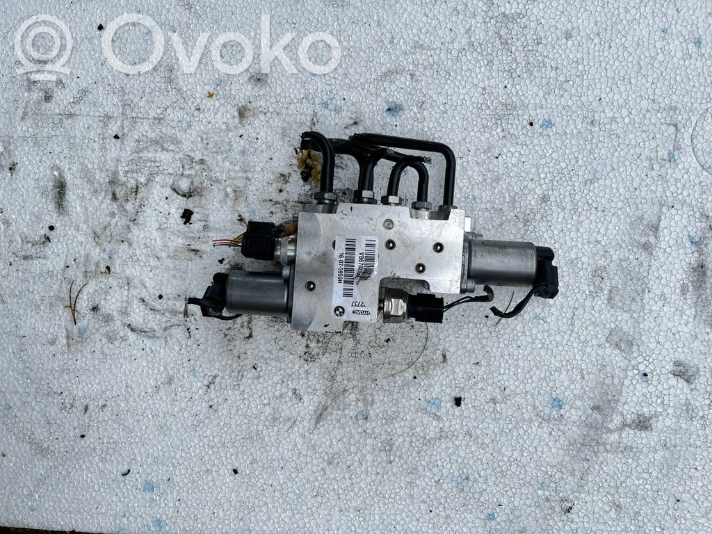 BMW X5 E70 Active stabilizer control/valve assembly 