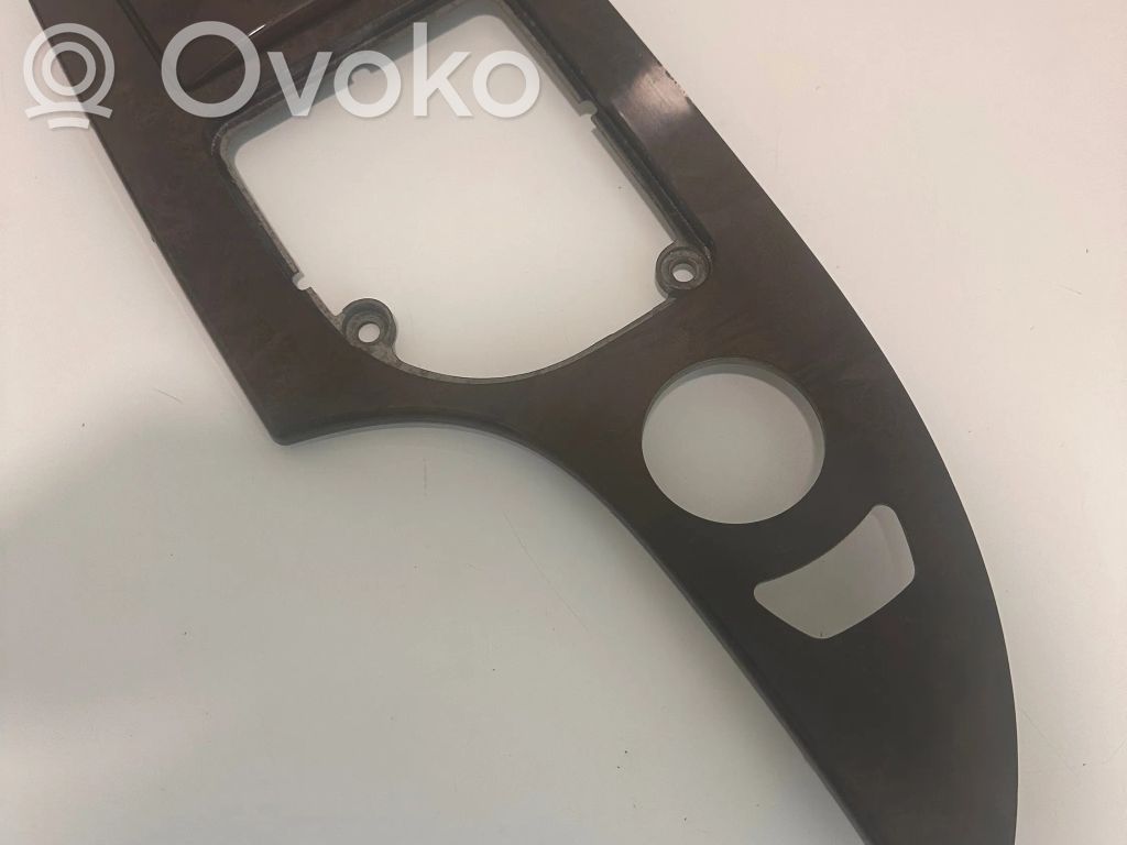 BMW 5 E60 E61 Kita salono detalė 