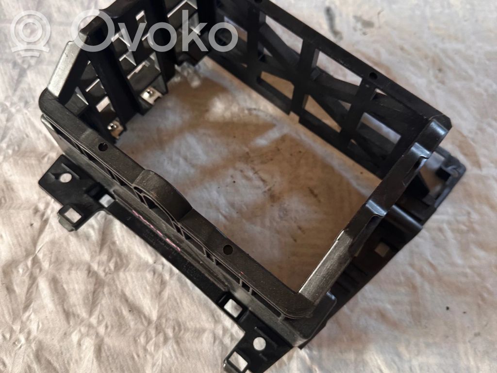 BMW 5 E60 E61 Radio/GPS head unit trim 