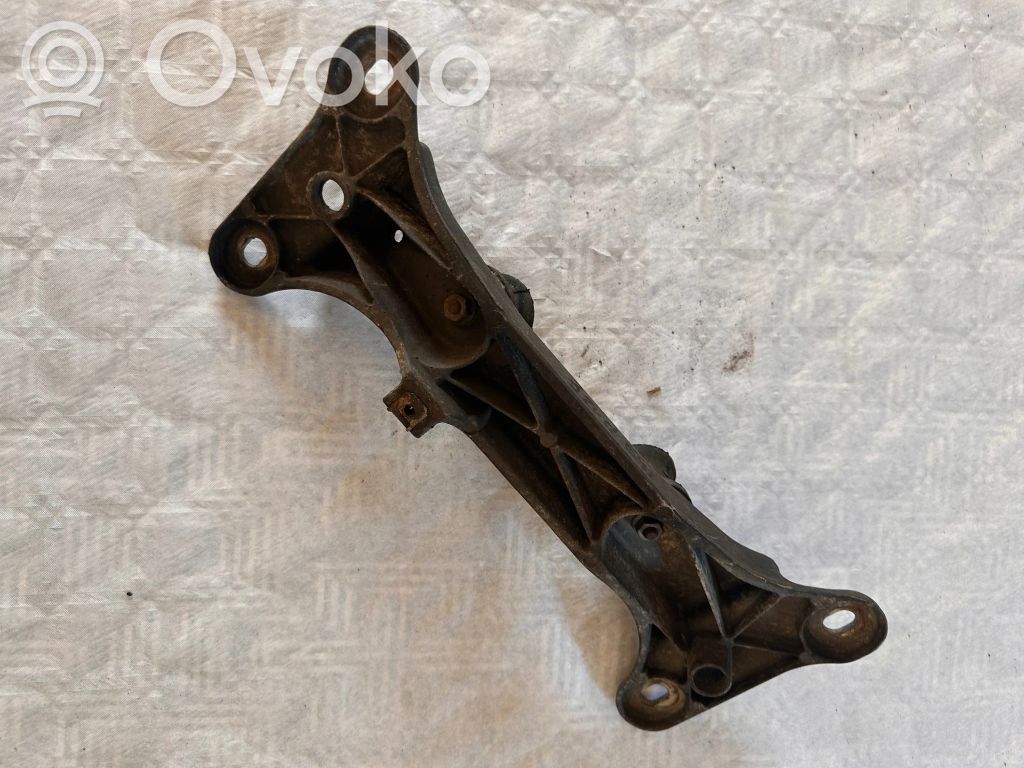 Gearbox mounting bracket   22316778058