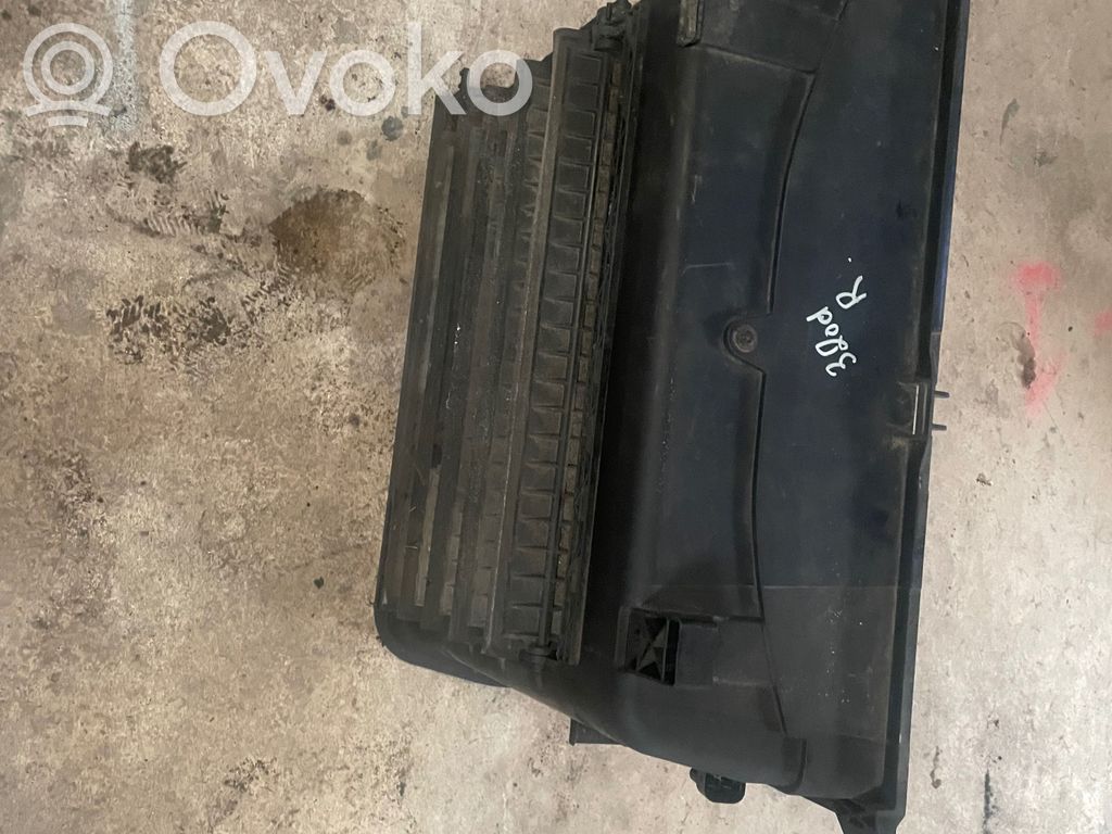 BMW 3 E46 Elektrisks radiatoru ventilators 