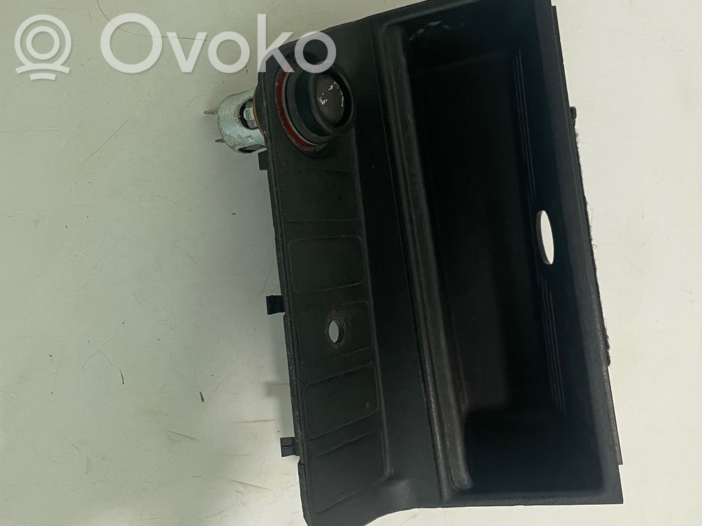 BMW 3 E36 Compartimiento/consola central del panel 