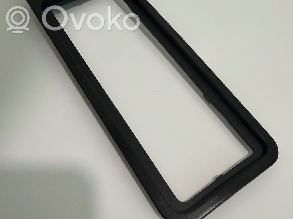 BMW 3 E46 Headlining lighting console trim 