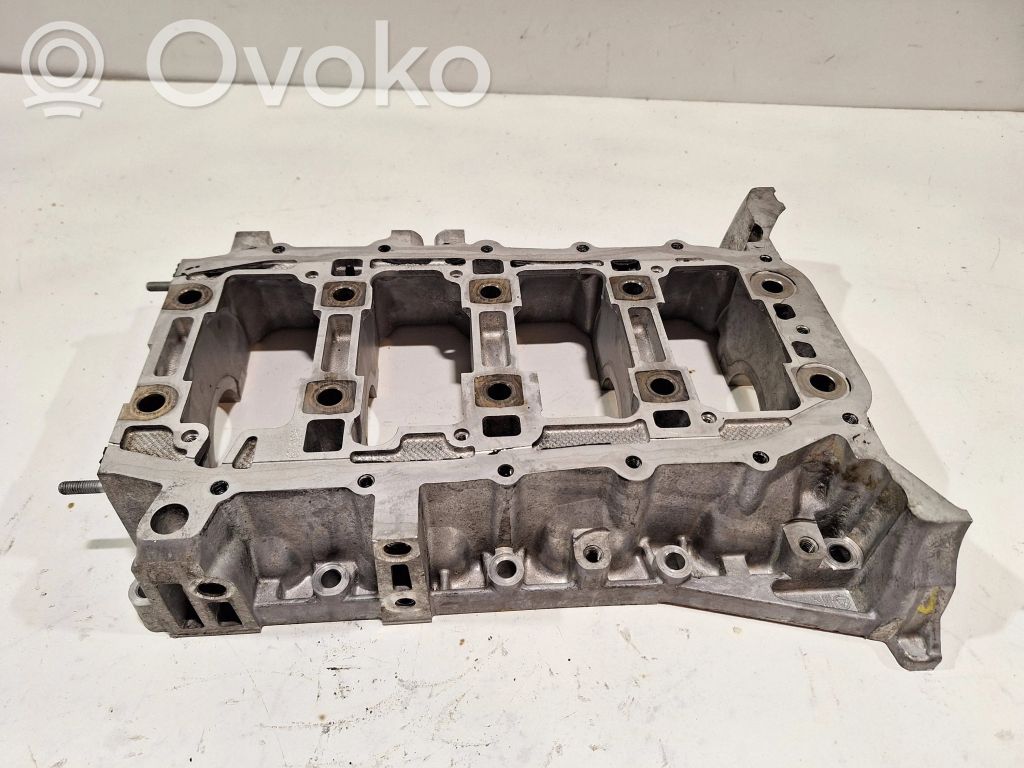 Opel Corsa E Moottorin lohko 