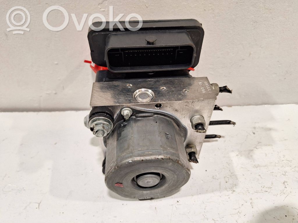 Opel Corsa E ABS bloks 