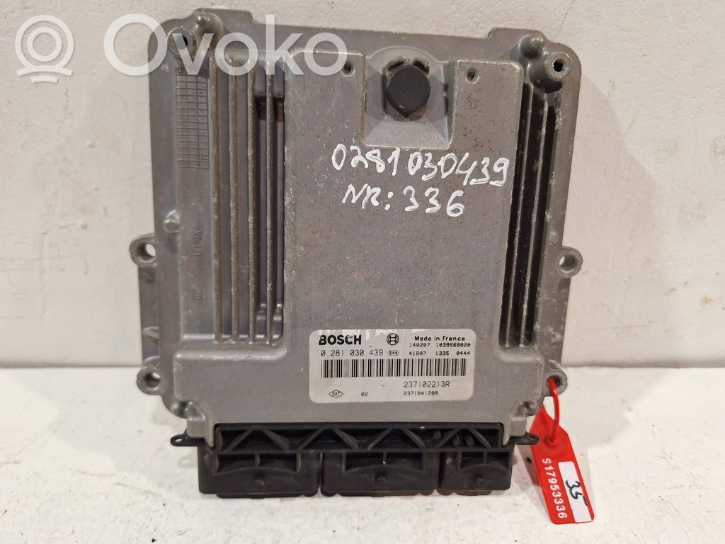 Renault Clio IV Engine control unit/module 