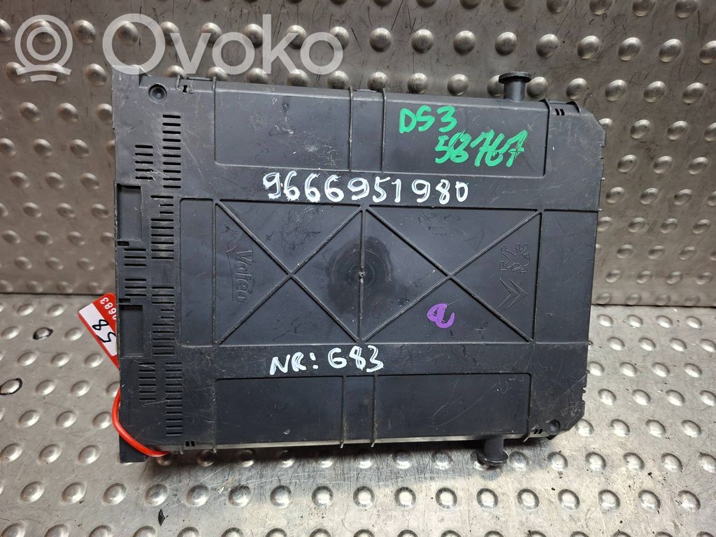 Citroen C3 Comfort/convenience module 