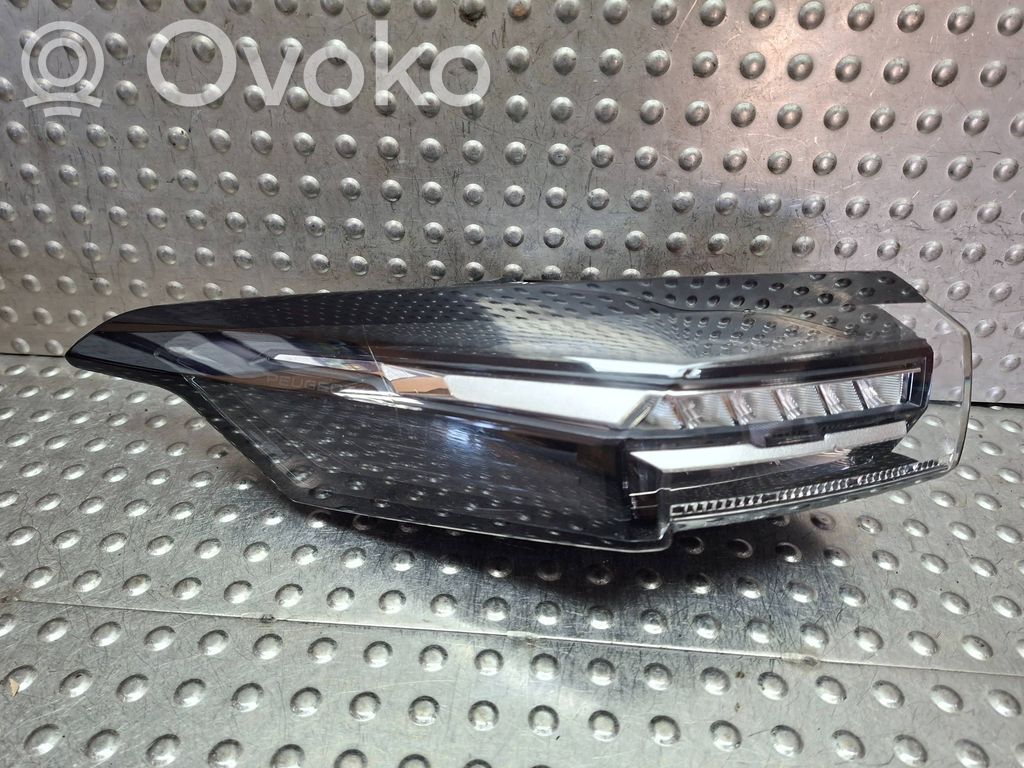 Peugeot 308 Aizmugurējais lukturis virsbūvē 