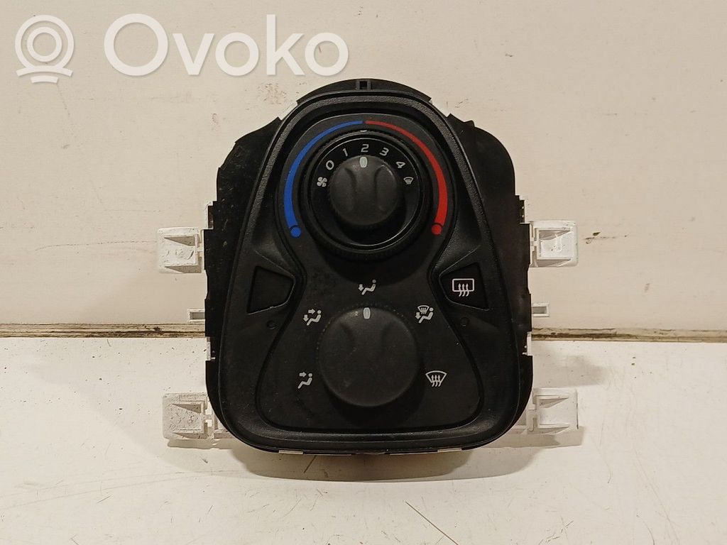 Citroen C1 Climate control unit 