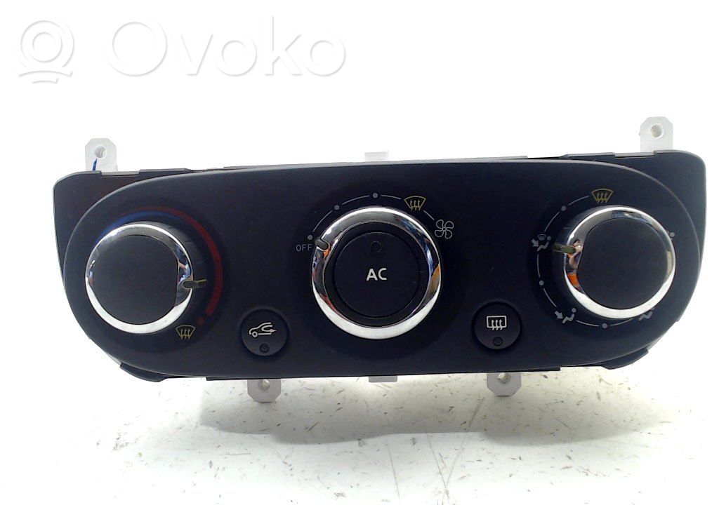 Renault Clio IV Climate control unit 