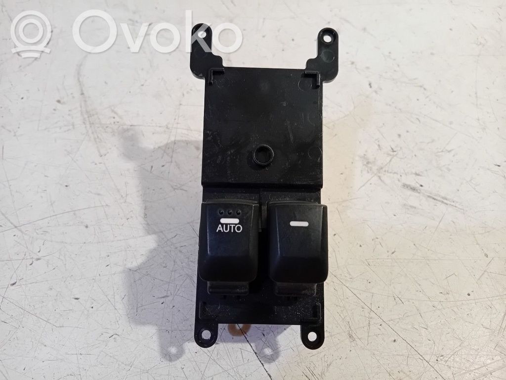 KIA Rio Interruptor del elevalunas eléctrico 