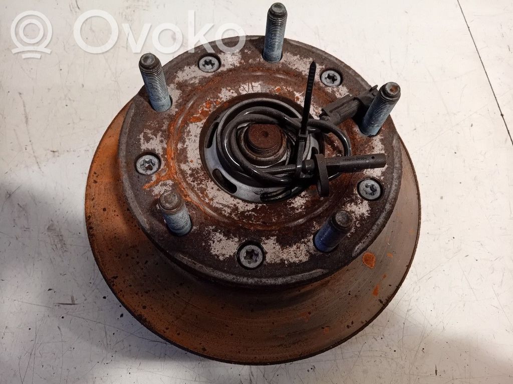 Rear wheel hub