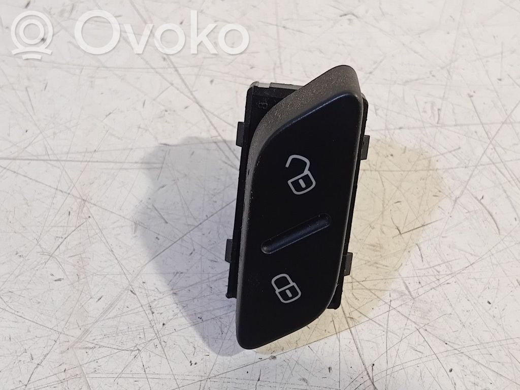 Volkswagen Jetta IV Central locking switch button 