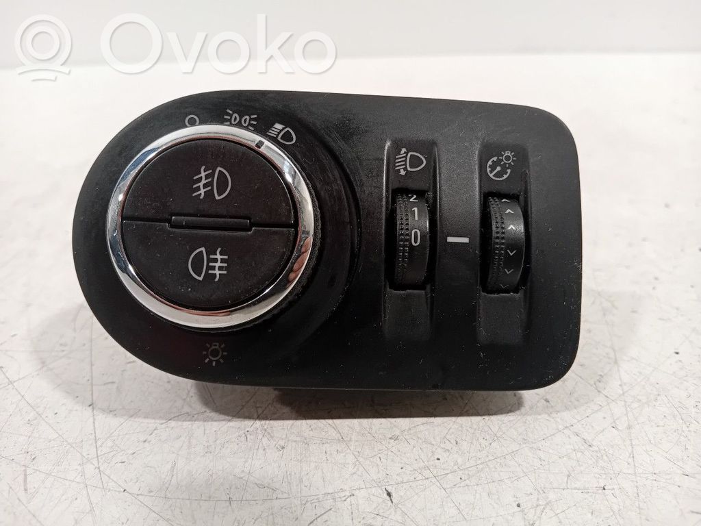 Opel Corsa D Light switch 