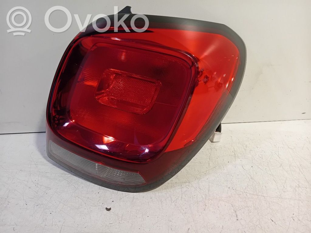 Citroen C1 Aizmugurējais lukturis virsbūvē 