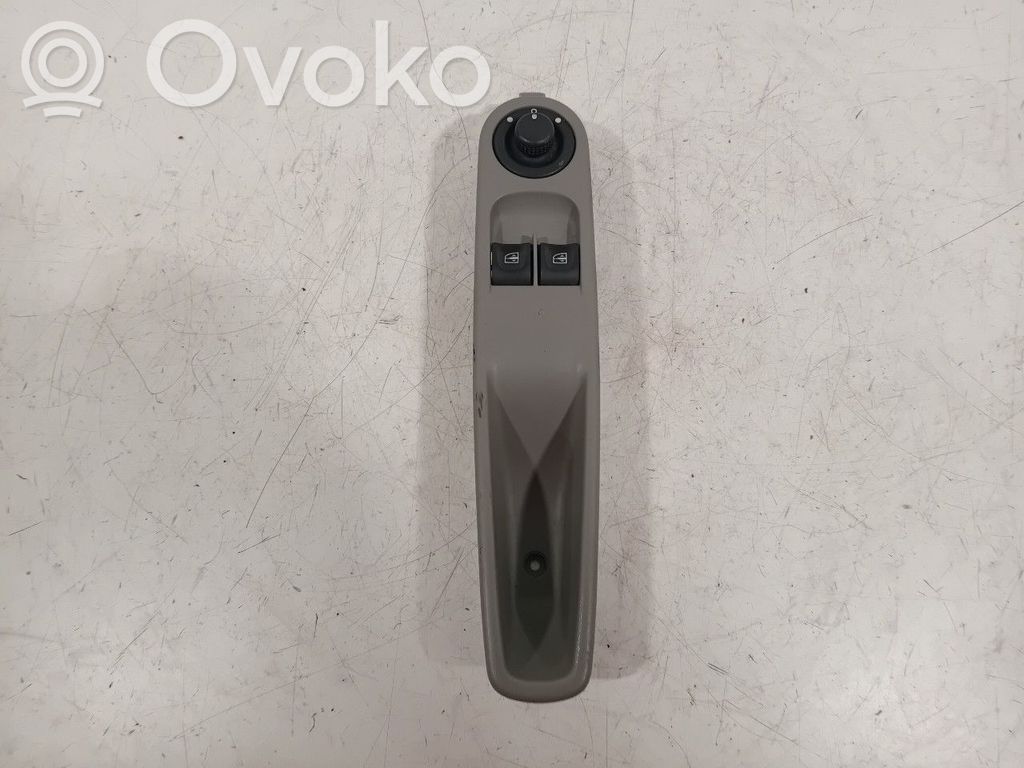 Renault Zoe Interruptor del elevalunas eléctrico 