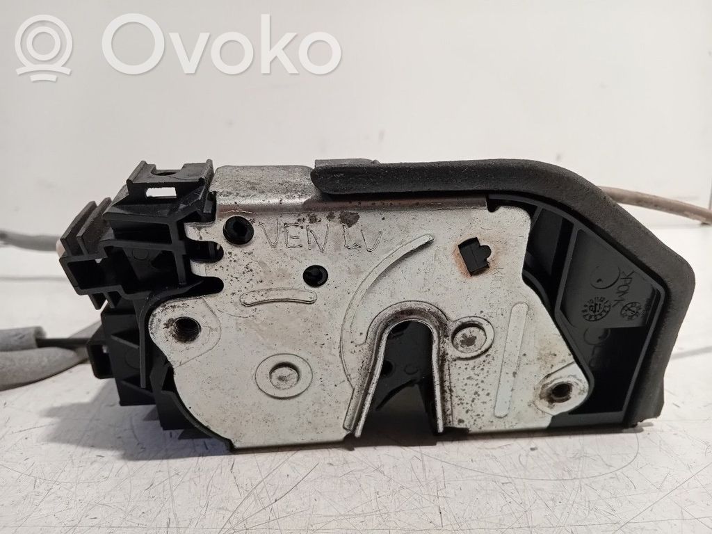 BMW 1 E82 E88 Front door 