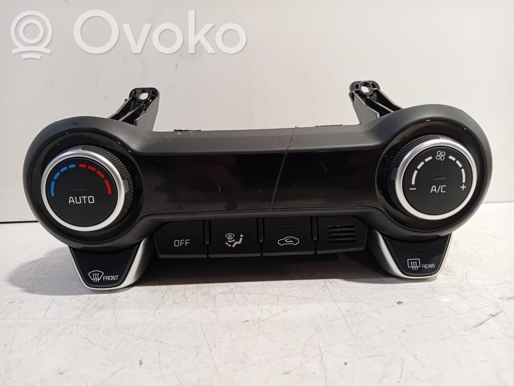 KIA Stonic Climate control unit 