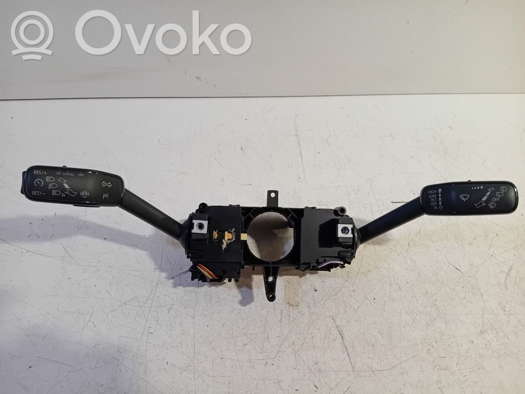 Seat Ibiza V (KJ) Interruptor/palanca de limpiador de luz de giro 