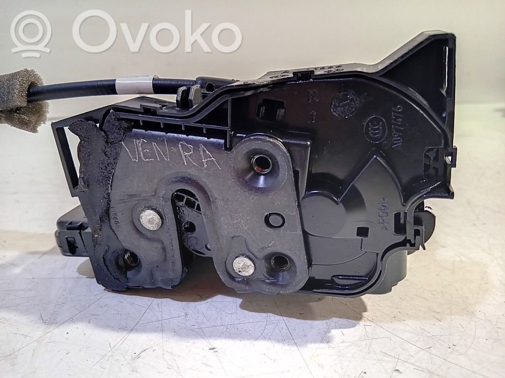Renault Megane IV Takaoven lukko 