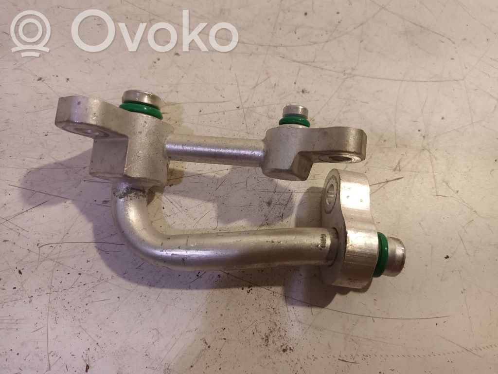 KIA Niro Ilmastointilaitteen putki (A/C) 