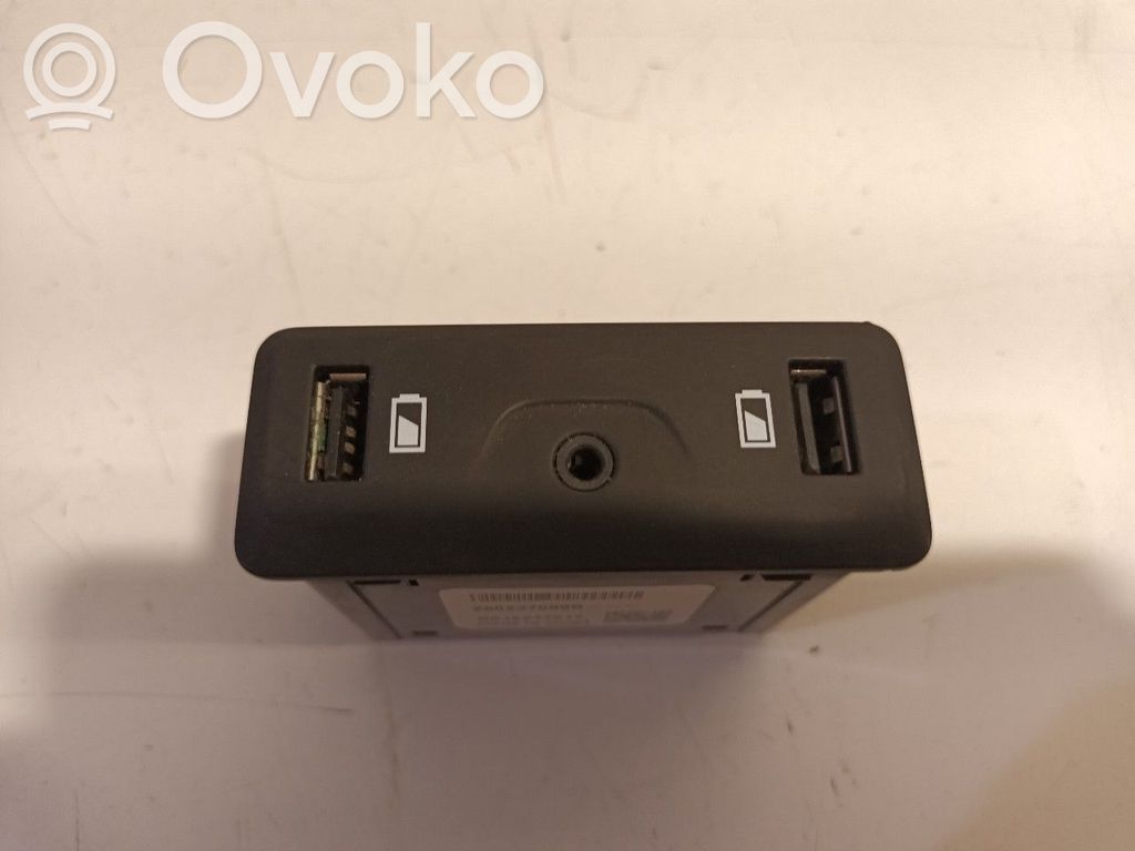 Renault Scenic IV - Grand scenic IV Enchufe conector entrada auxiliar 
