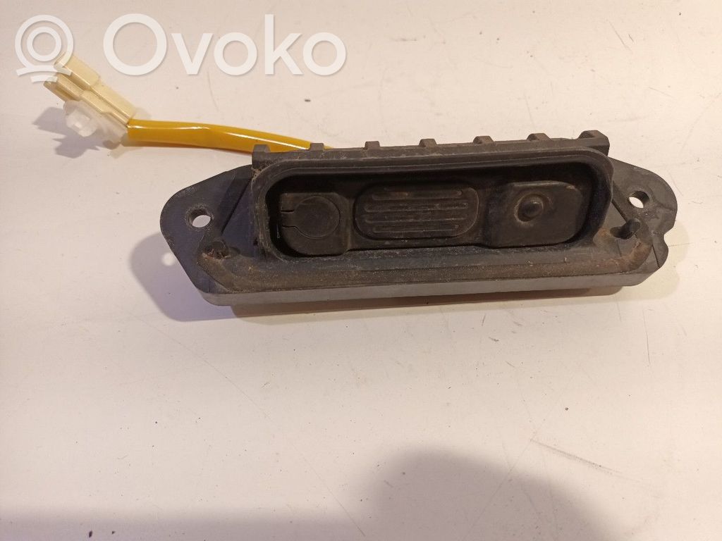 Tailgate/trunk/boot open switch