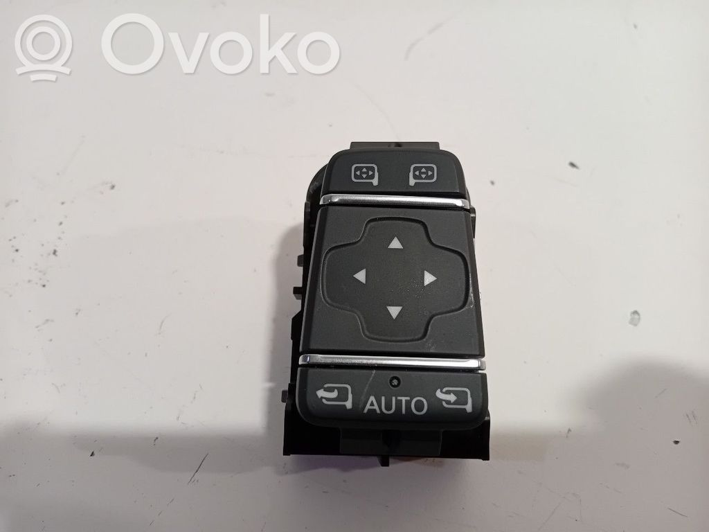 Renault Captur Wing mirror switch 