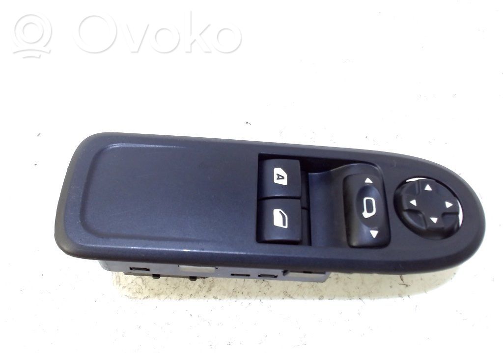 Citroen C3 Electric window control switch 