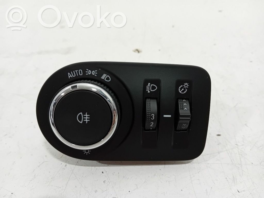 Opel Astra K Interruptor de luz 