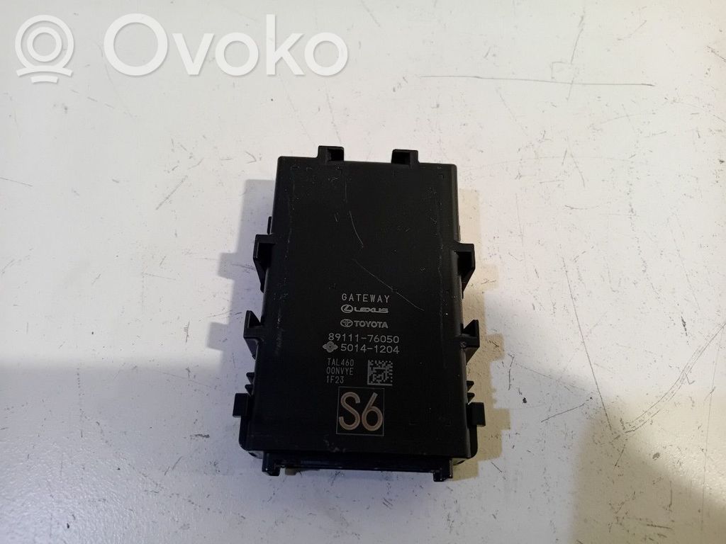 Lexus ES VII XZ10 Central body control module 
