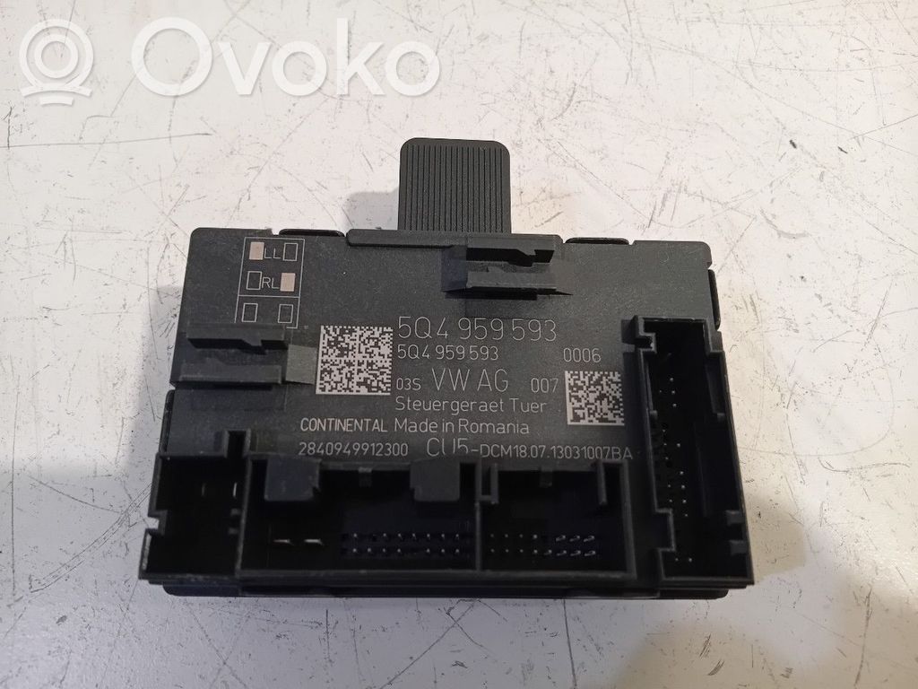 Seat Leon (5F) Door central lock control unit/module 