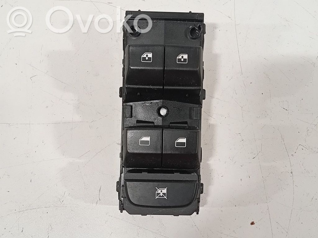 Electric window control switch   93570J7100