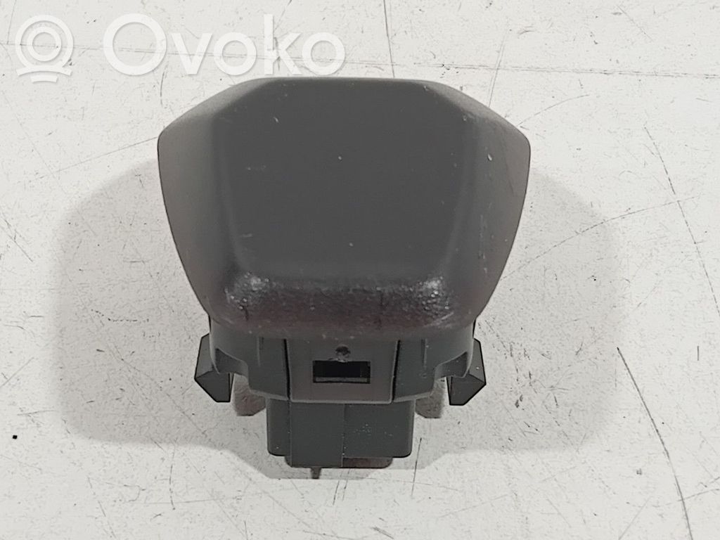 Lynk & co 01 Other devices 