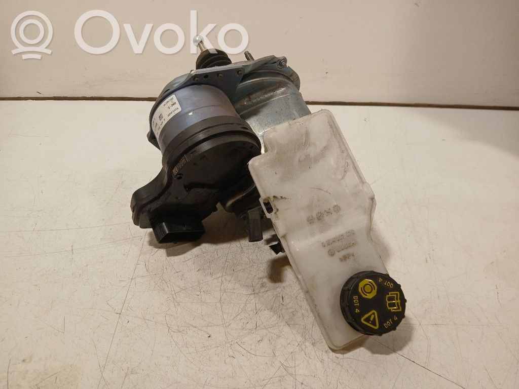 Lynk & co 01 Bomba de freno 