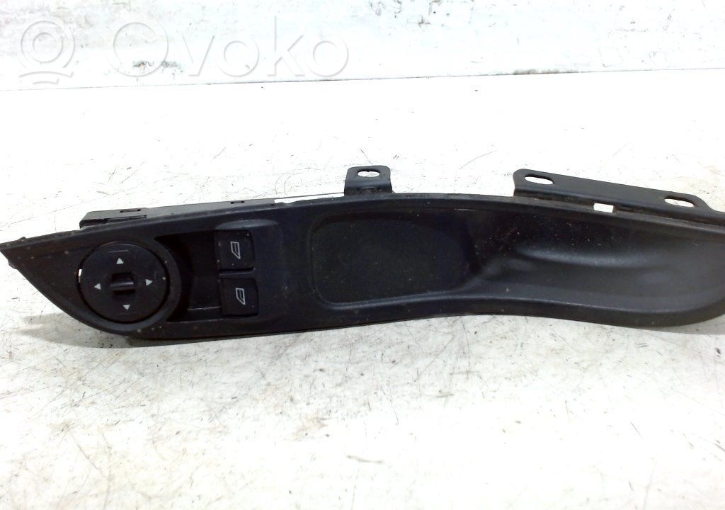 Ford Focus Interruptor del elevalunas eléctrico 