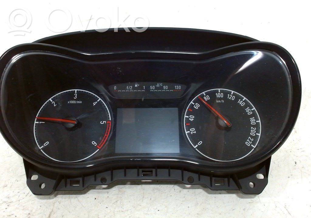 Opel Corsa E Nopeusmittari (mittaristo) 