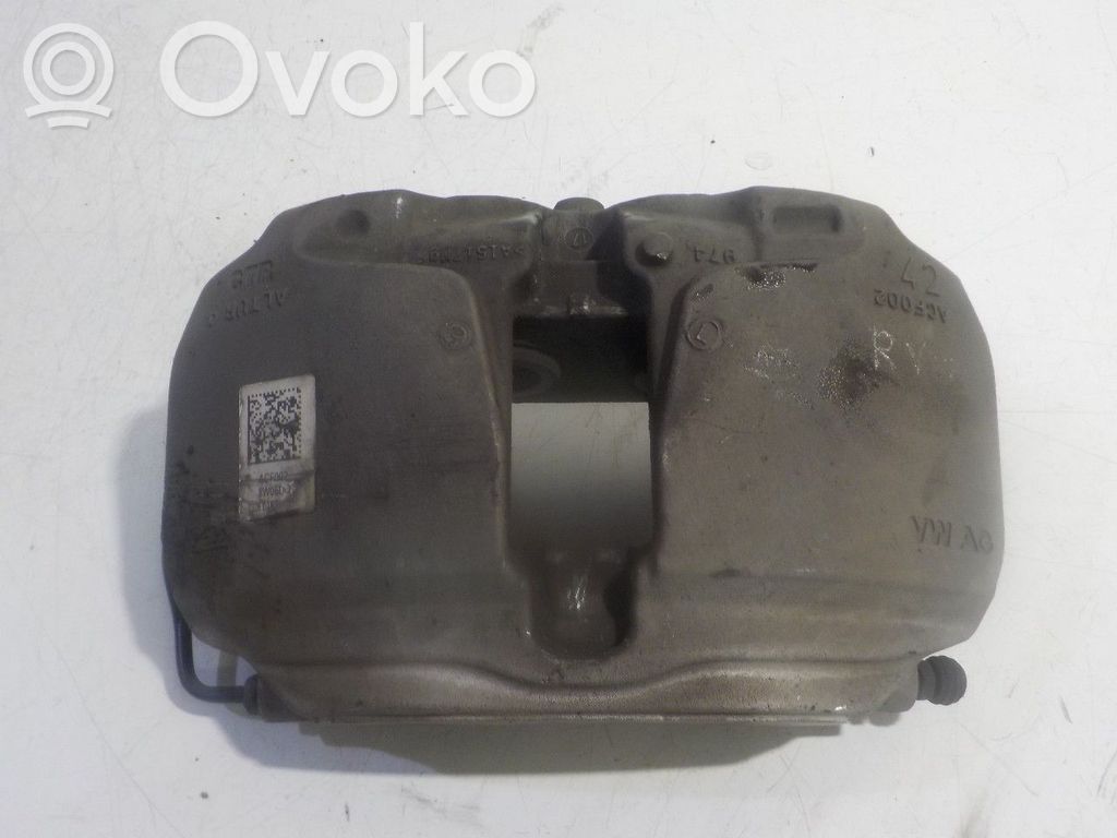 Audi A4 S4 B9 Priekšējais suports 