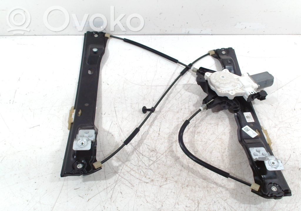 Ford Focus Front door window regulator with motor 