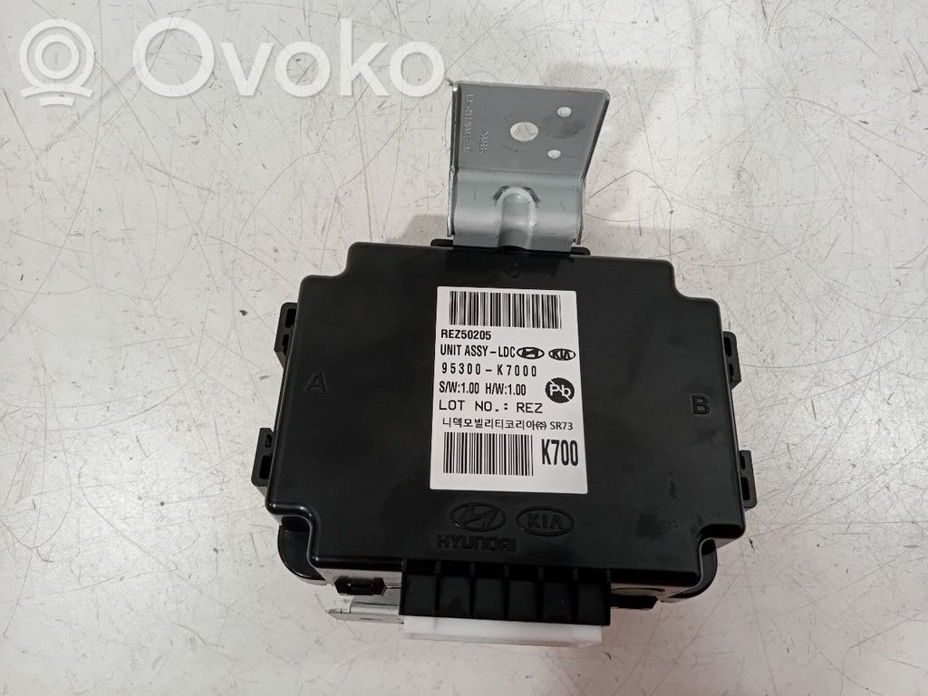 Hyundai i10 Przetwornica napięcia / Moduł przetwornicy 