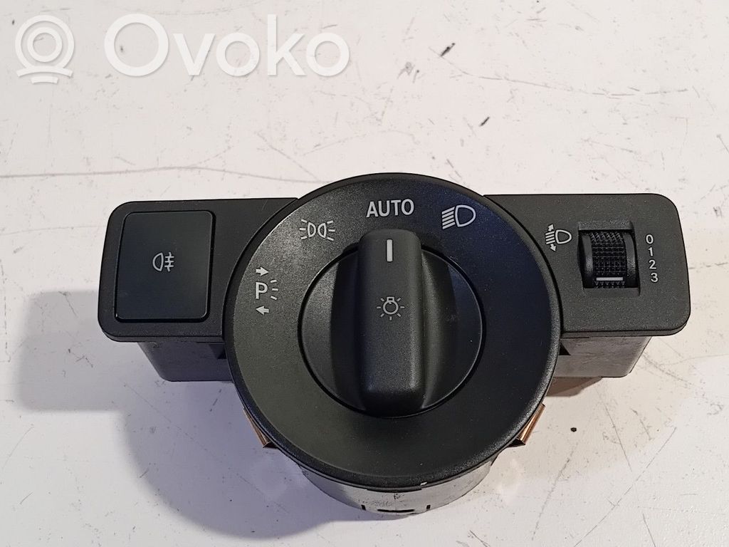 Mercedes-Benz A W176 Interruptor de luz 