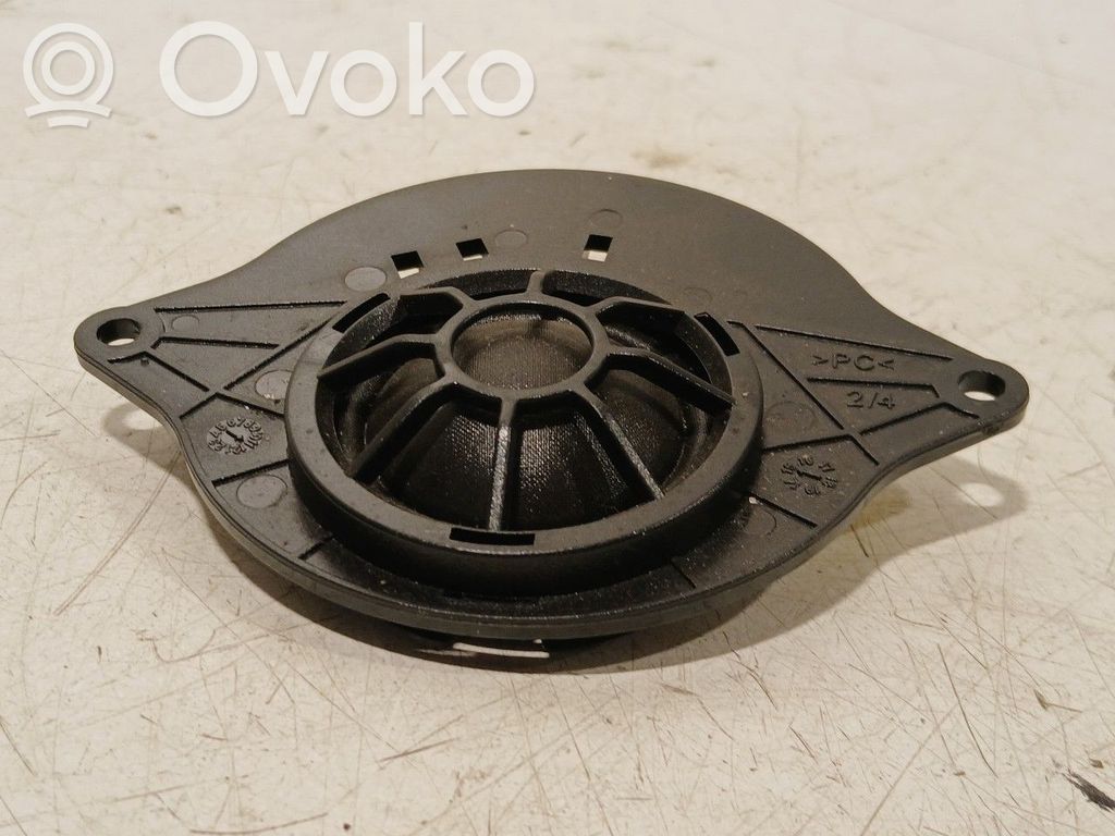 Audi A4 S4 B9 Etuoven kaiutin 