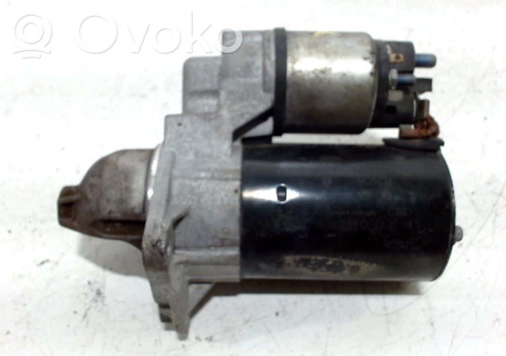 Opel Corsa D Rozrusznik 